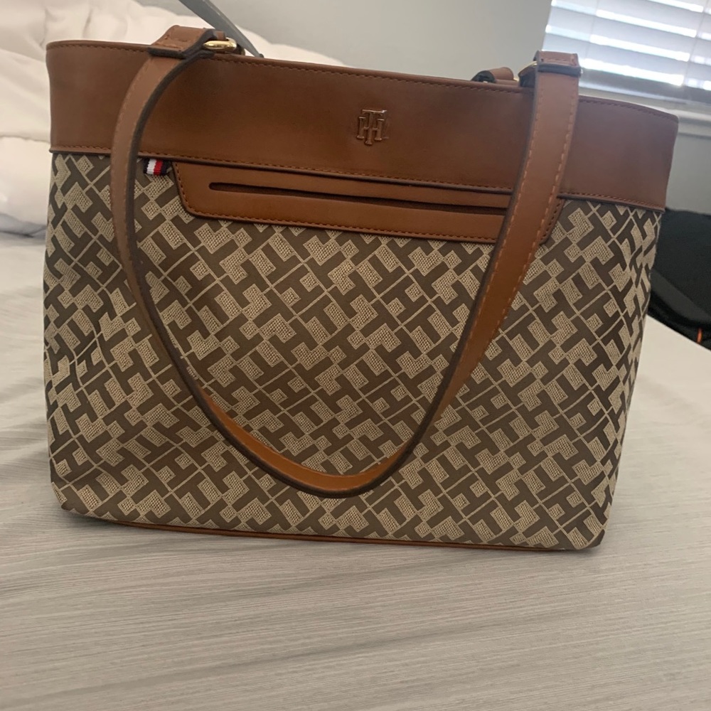 Tommy tote